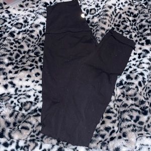 Black lululemon align leggings size 4